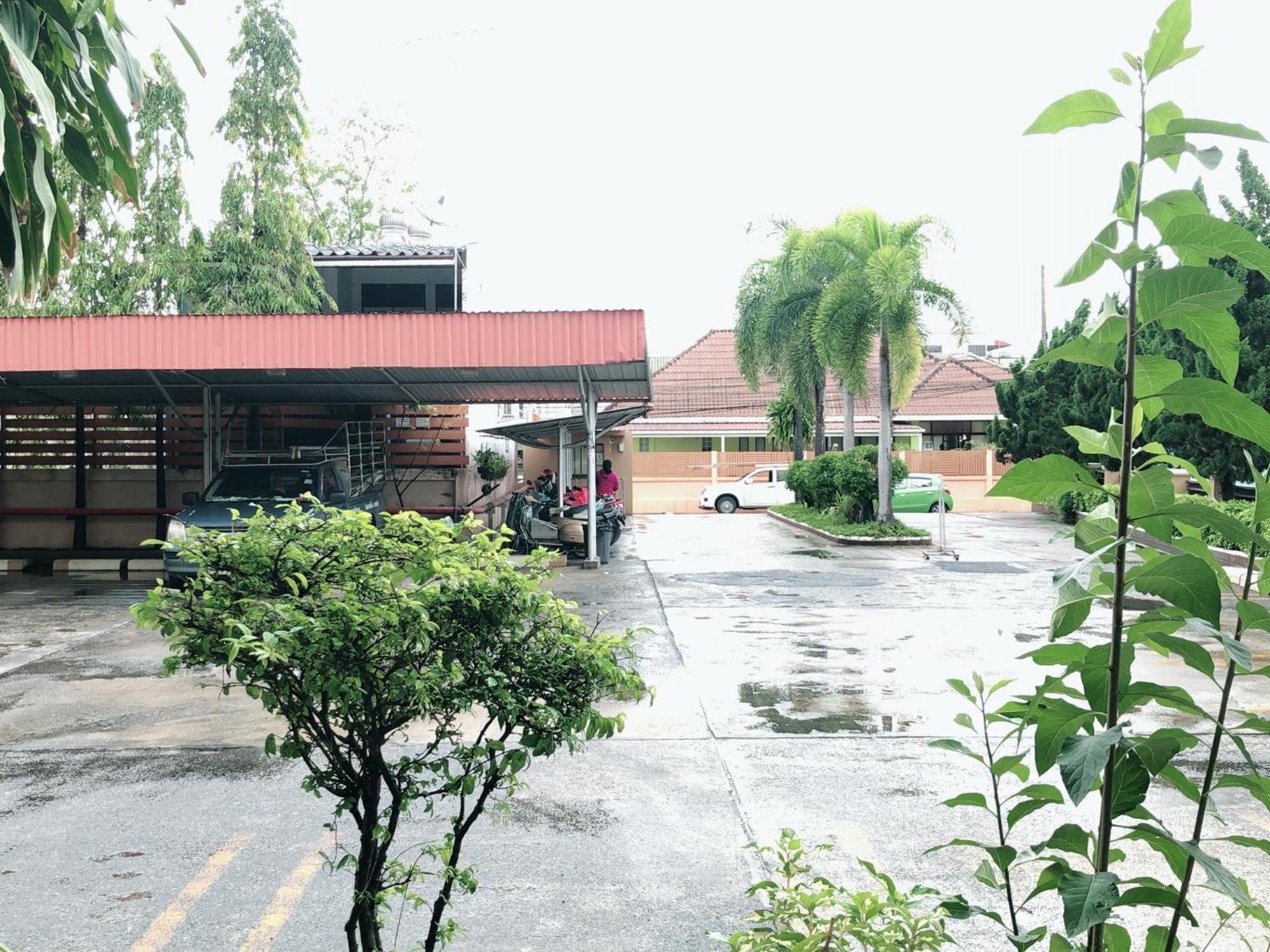 Pearl Place Hotel Hat Yai Exteriör bild