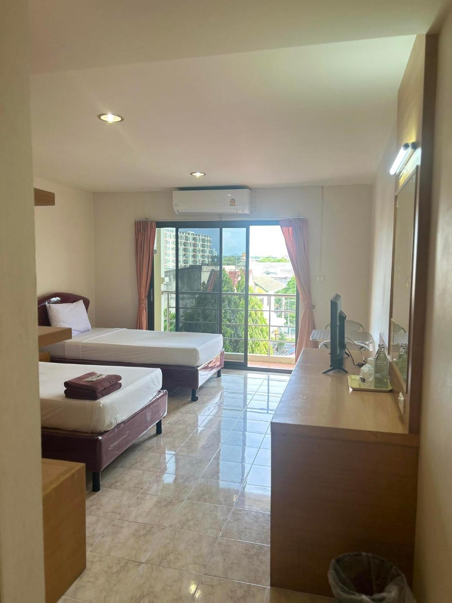 Pearl Place Hotel Hat Yai Exteriör bild