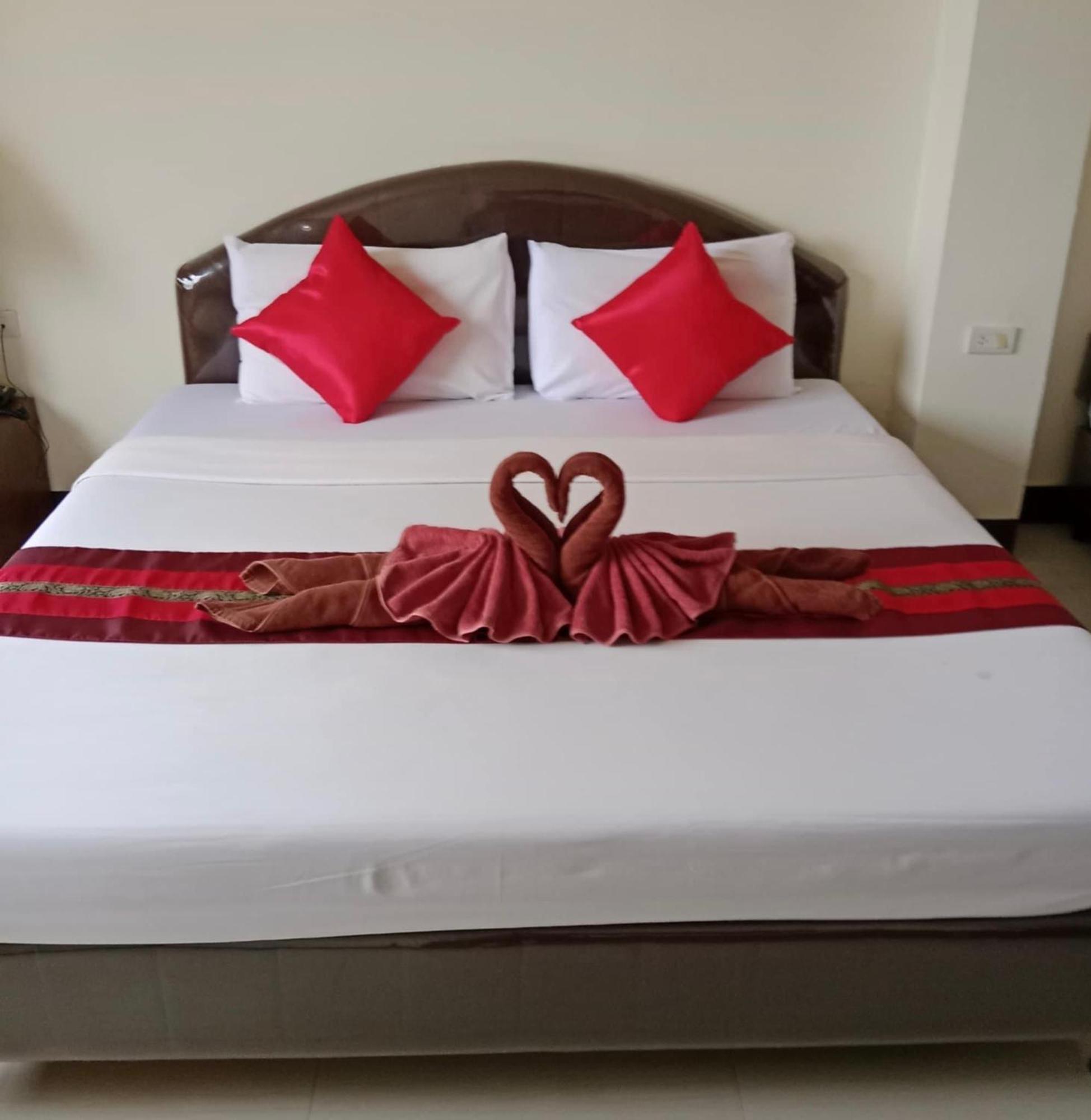 Pearl Place Hotel Hat Yai Exteriör bild